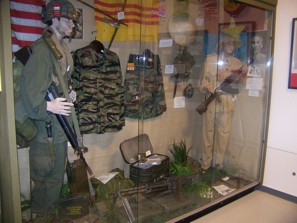 museum2008_001.jpg (large)